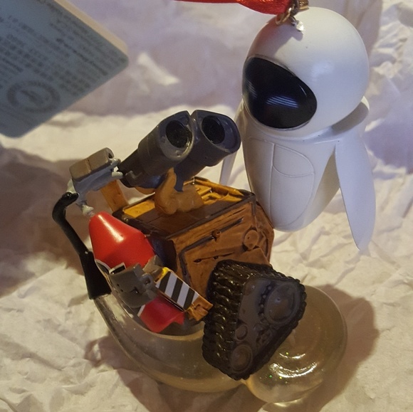 Christmas Holiday Ornament Legacy Sketchbook 2018 Disney Store Wall-e /& E.V.E